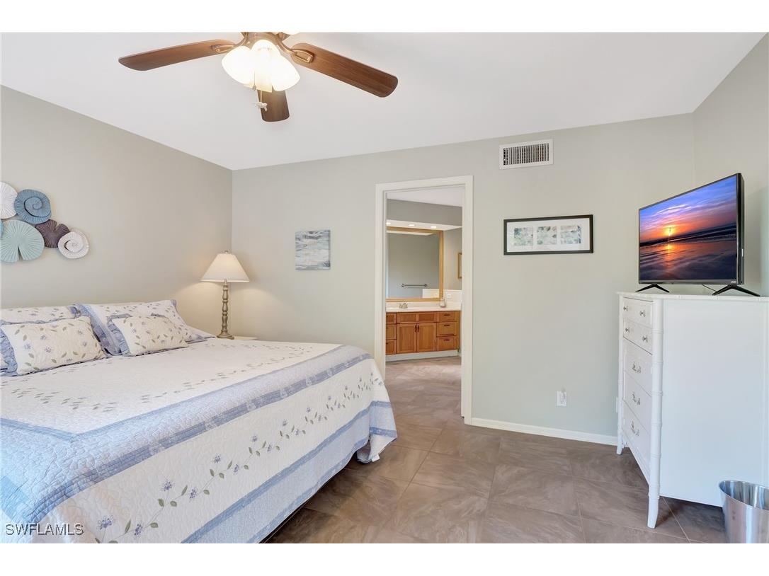 616 Wiggins Bay Drive #C14 Naples FL 34110 225076667 image16