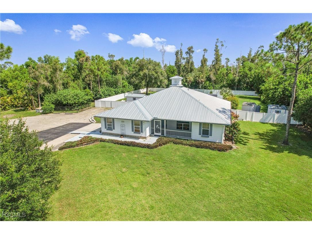 6163 Briarwood Terrace Fort Myers FL 33912 2025003718 image1