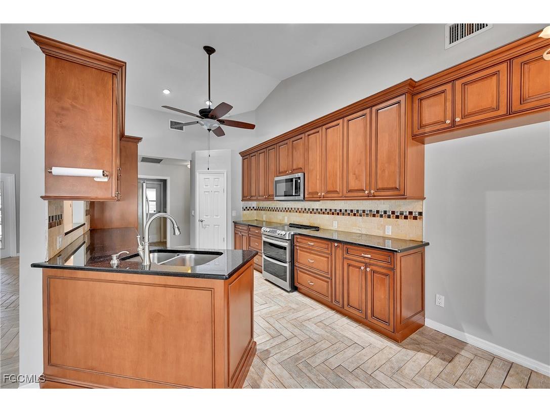 6163 Briarwood Terrace Fort Myers FL 33912 2025003718 image17