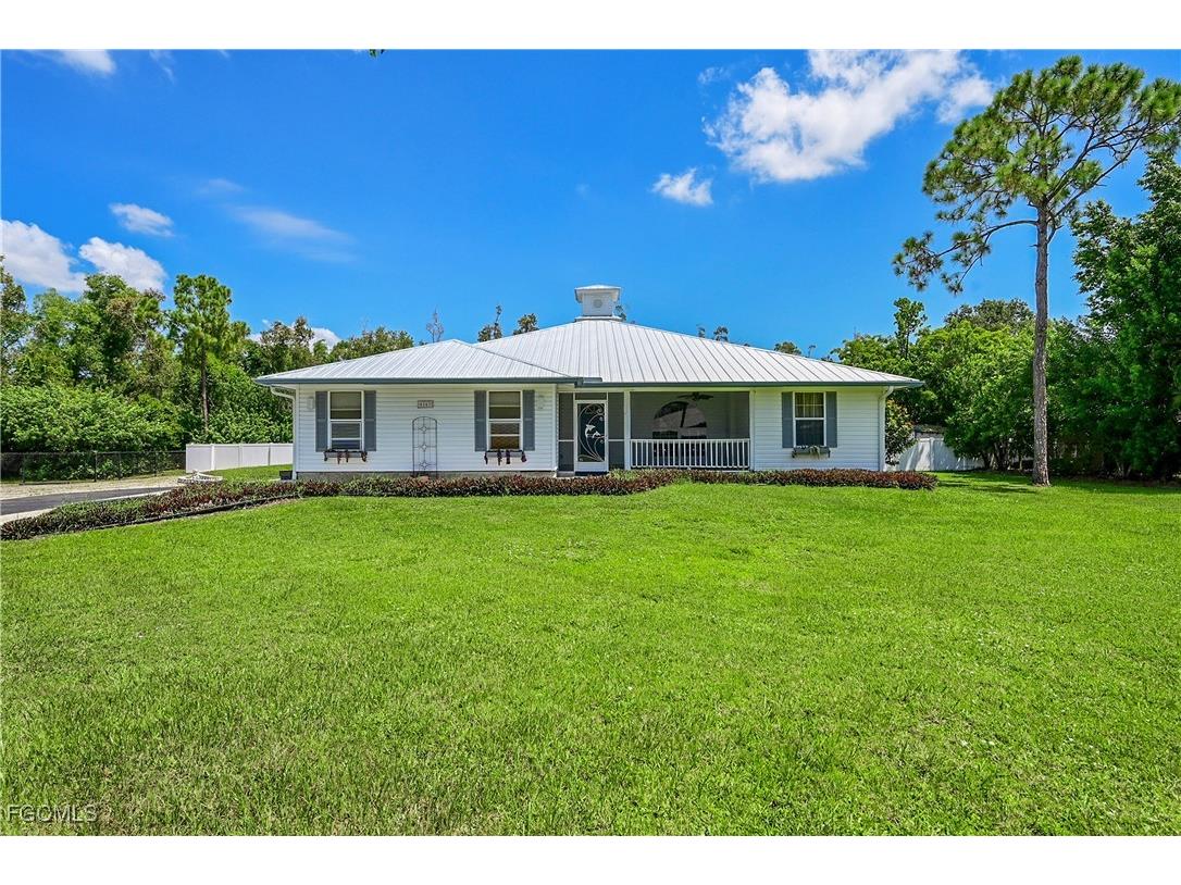 6163 Briarwood Terrace Fort Myers FL 33912 2025003718 image2