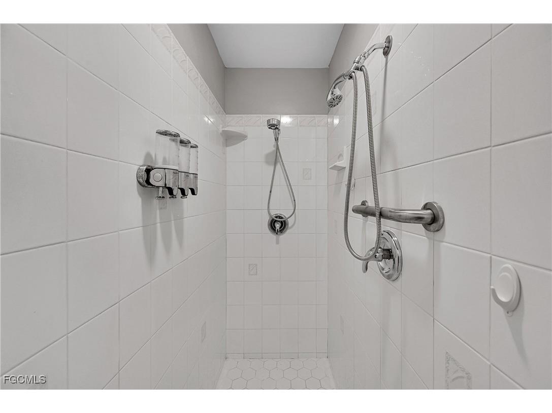 6163 Briarwood Terrace Fort Myers FL 33912 2025003718 image27