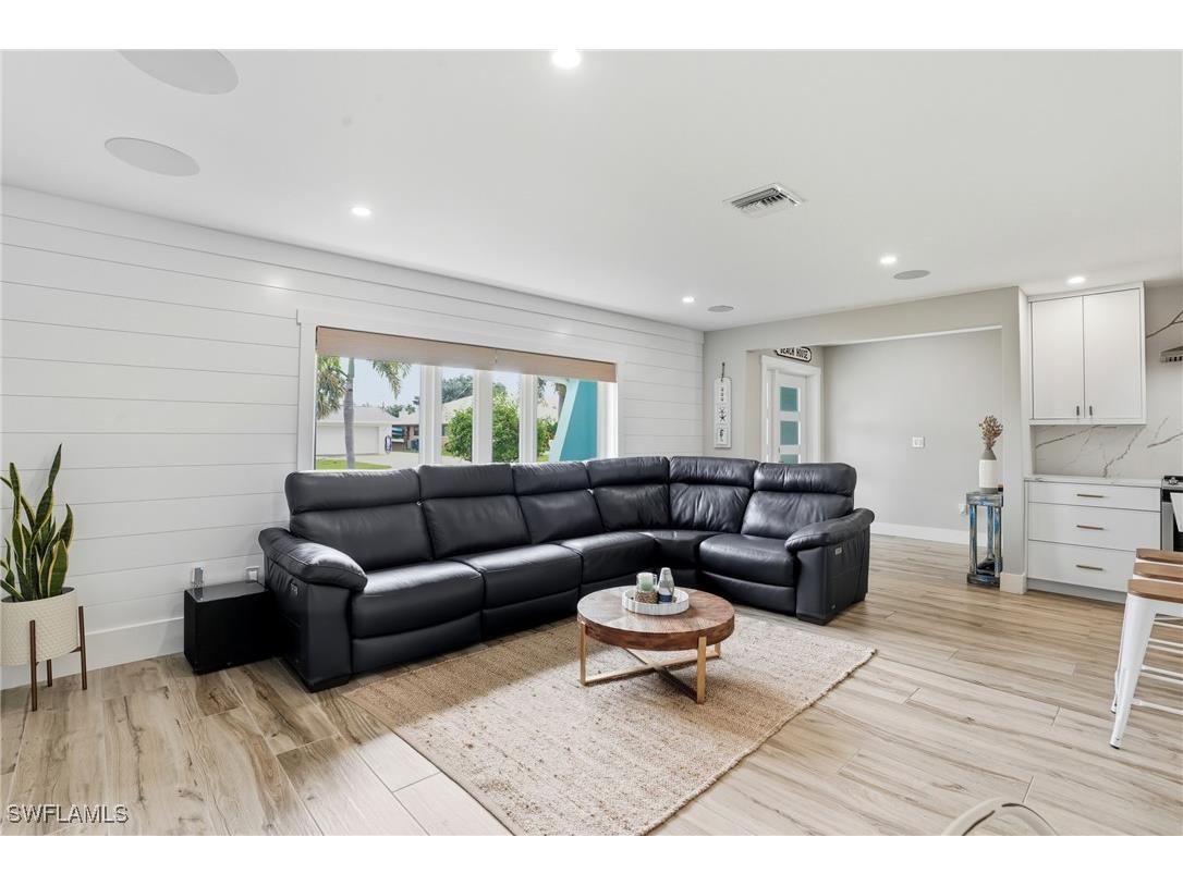 6163 Plumosa Avenue Fort Myers FL 33908 225077552 image11