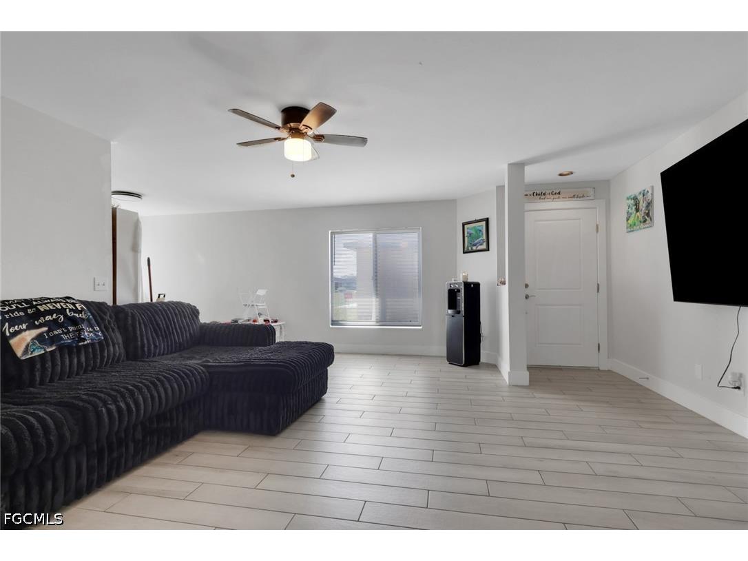 617/619 SE 12th Court Cape Coral FL 33990 2026014848 image19
