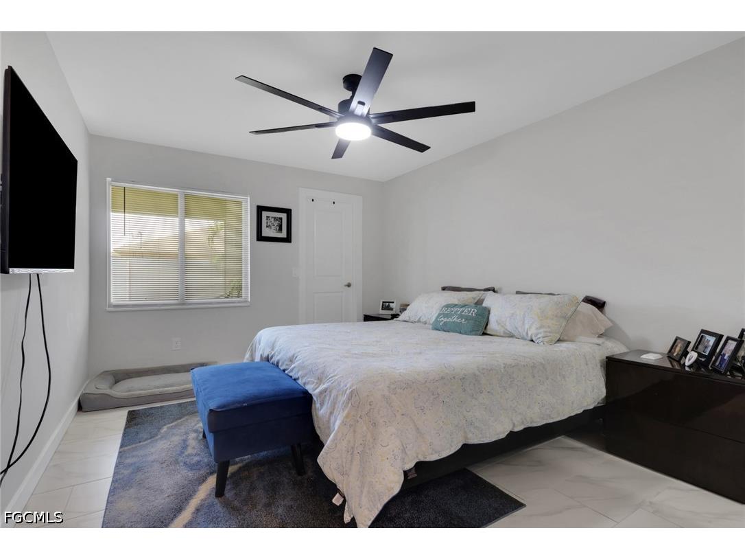 617/619 SE 12th Court Cape Coral FL 33990 2026014848 image8