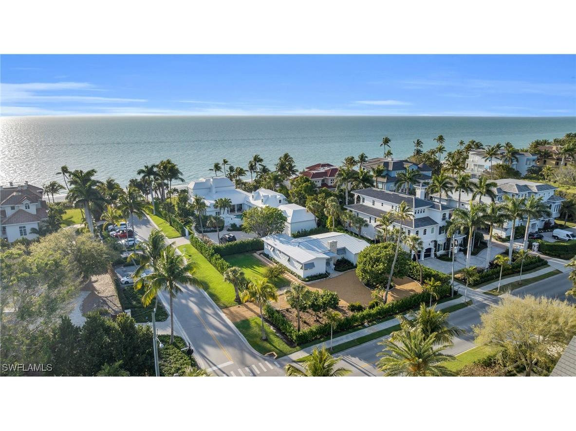 617 Gulf Shore Blvd N Naples FL 34102 226000328 image1