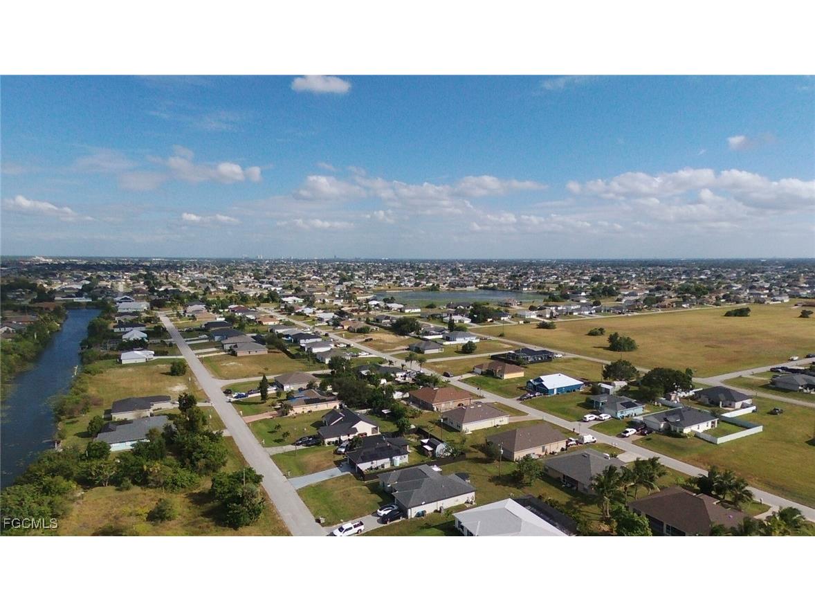 617 NW 14th Street Cape Coral FL 33993 2025016905 image9