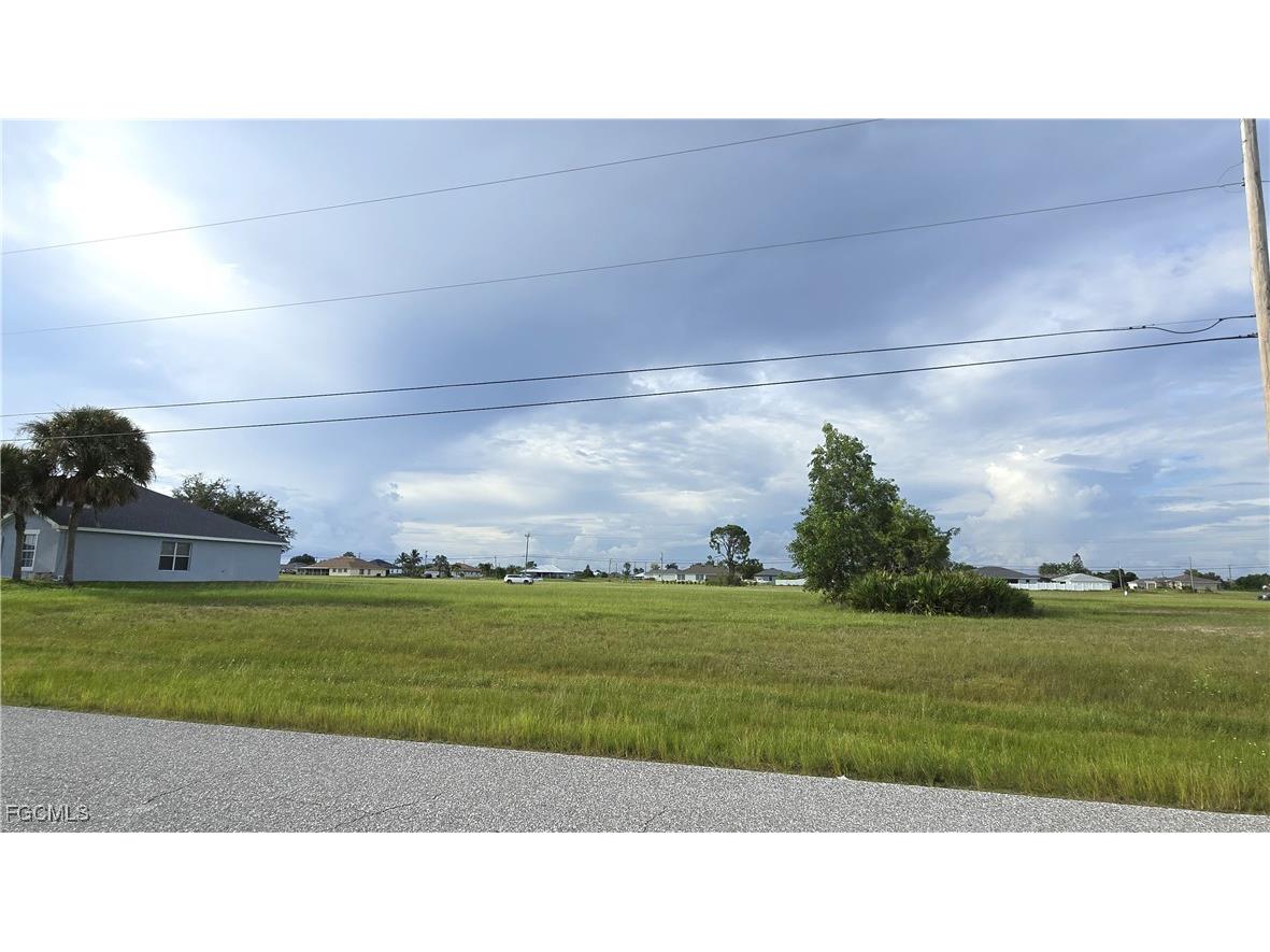 617 NW 15th Terrace Cape Coral FL 33993 2025009229 image5