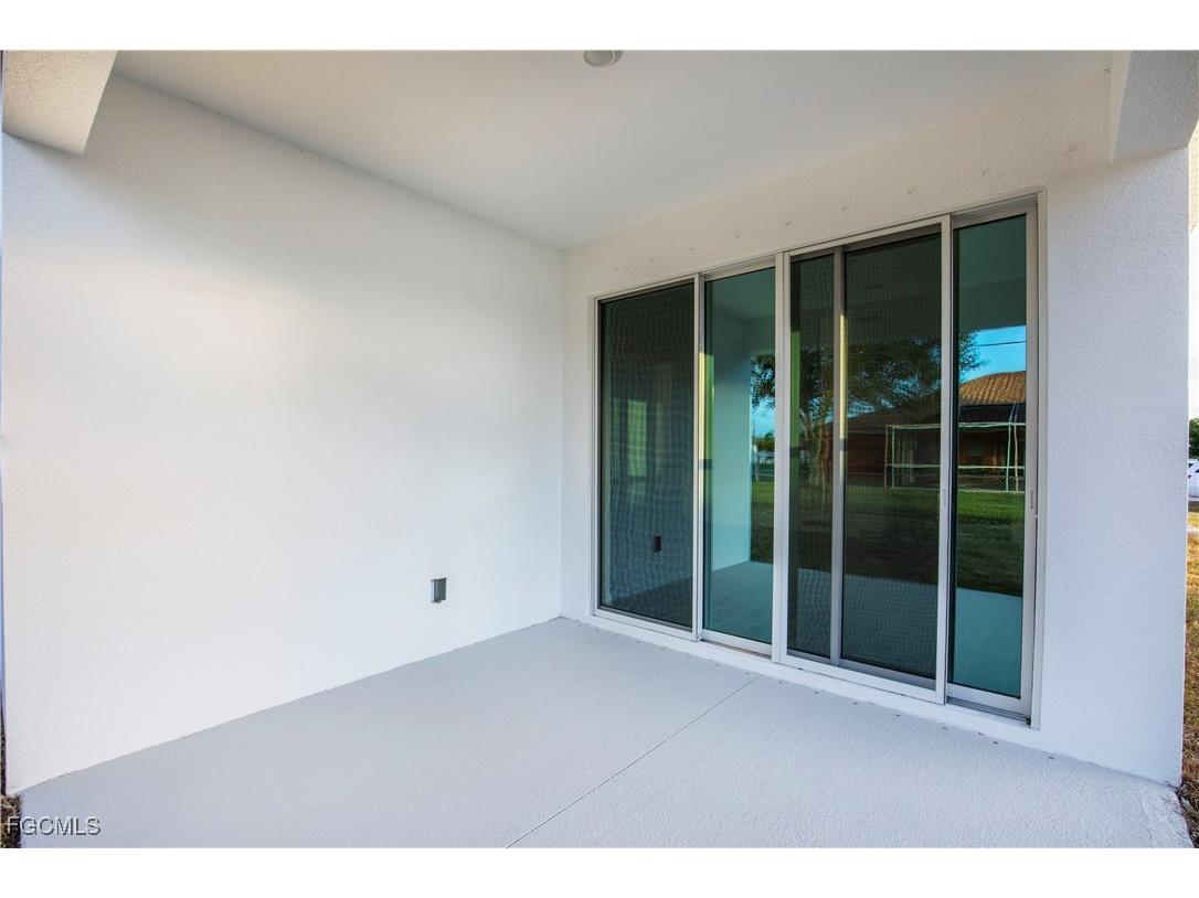 617 SE 3rd Terrace Cape Coral FL 33990 225006987 image12