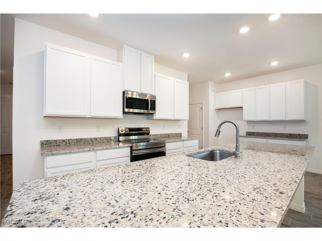 617 SE 3rd Terrace Cape Coral FL 33990 225006987 image3