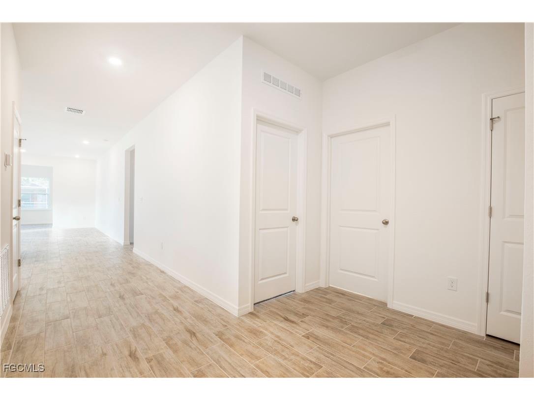 617 SE 3rd Terrace Cape Coral FL 33990 225006987 image5