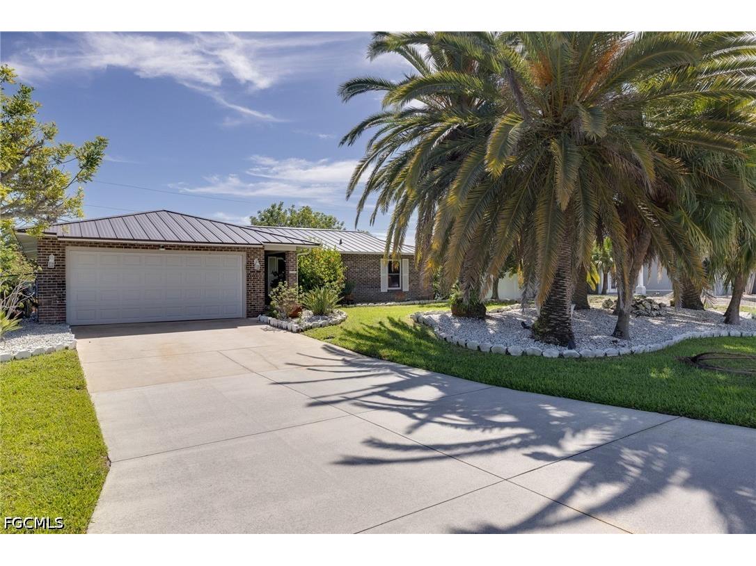 617 SW 9th Avenue Cape Coral FL 33991 2026018416 image1