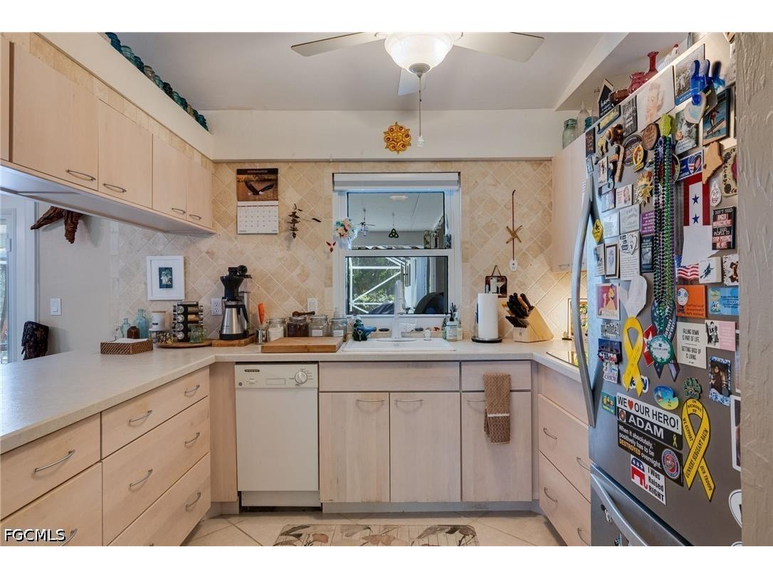 617 SW 9th Avenue Cape Coral FL 33991 2026018416 image11
