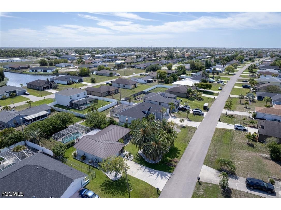 617 SW 9th Avenue Cape Coral FL 33991 2026018416 image23