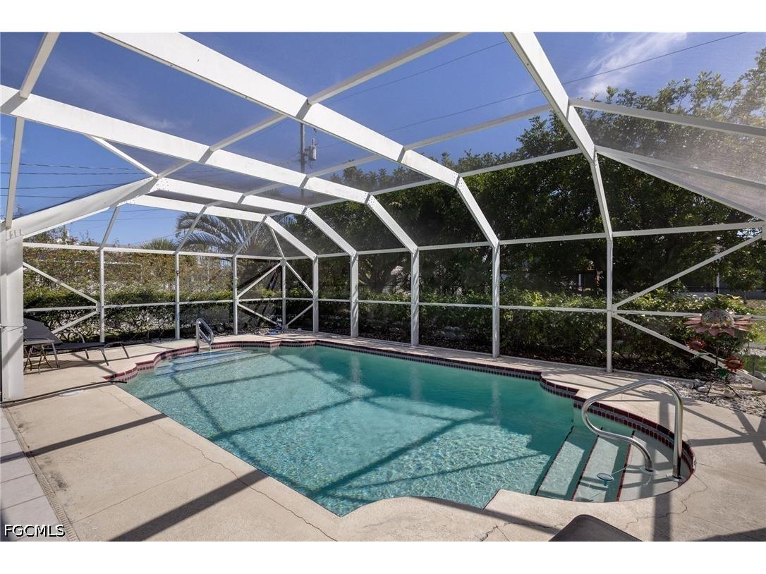 617 SW 9th Avenue Cape Coral FL 33991 2026018416 image7