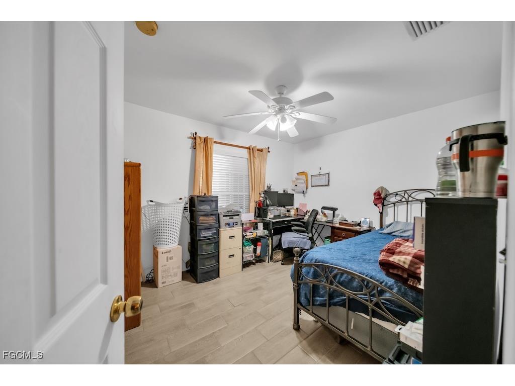 6170 Stringfellow Road Saint James City FL 33956 2025008758 image27