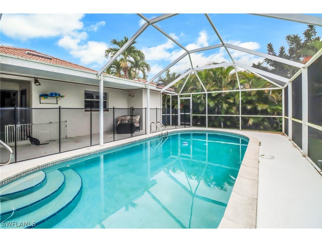 618 109th Avenue N Naples FL 34108 224058489 image1