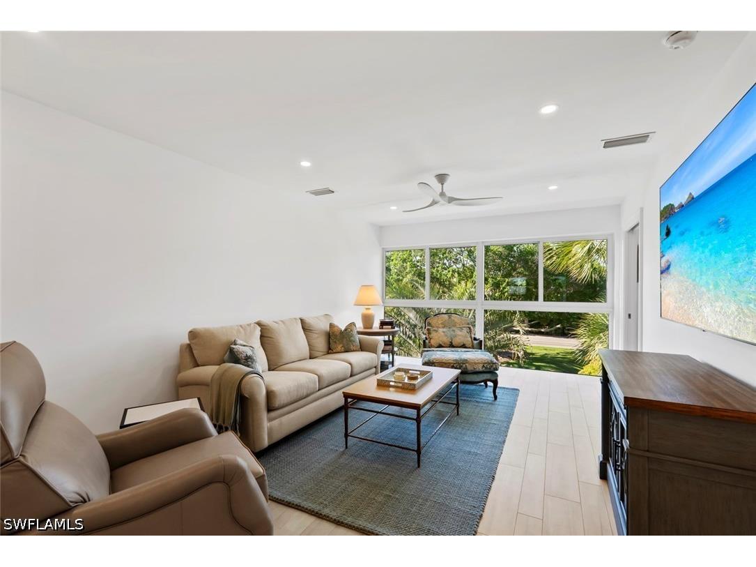 618 Broad Avenue S #J618 Naples FL 34102 226016613 image6