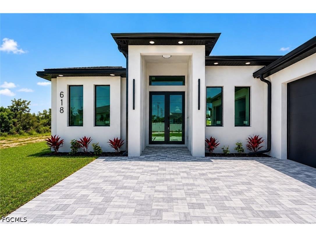 618 NE 12th Street Cape Coral FL 33909 2026025711 image2