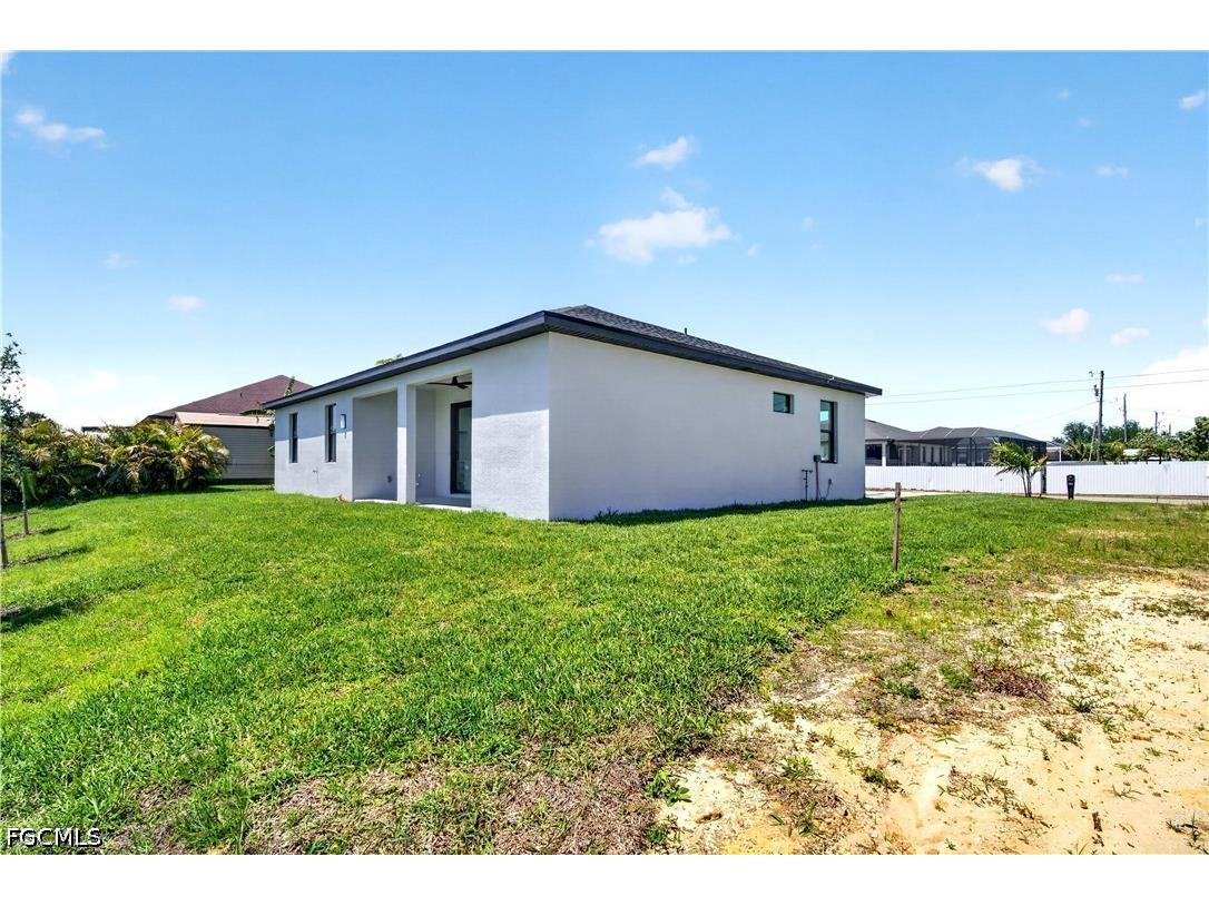 618 NE 12th Street Cape Coral FL 33909 2026025711 image40