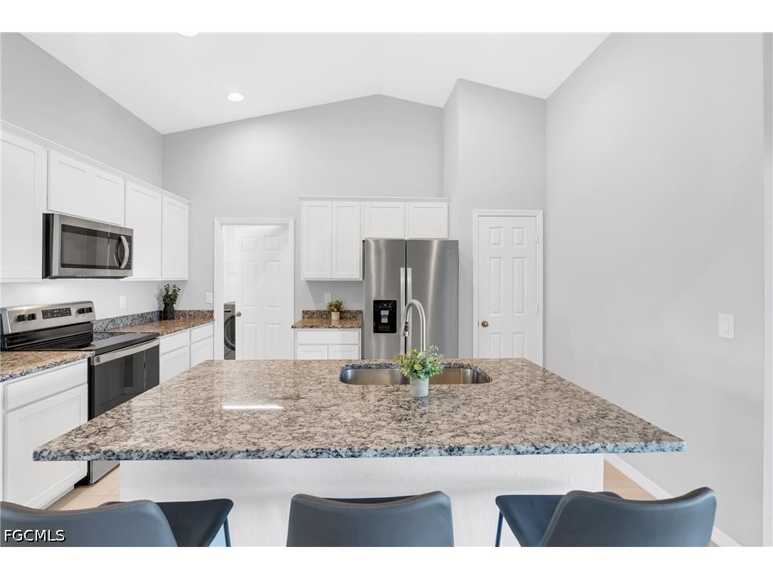 618 NE 2nd Place Cape Coral FL 33909 2026017400 image11