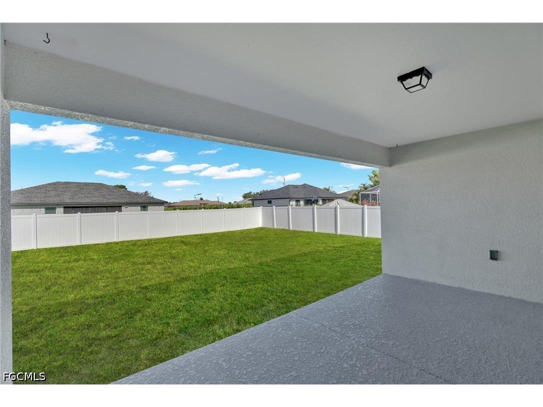 618 NE 2nd Place Cape Coral FL 33909 2026017400 image24
