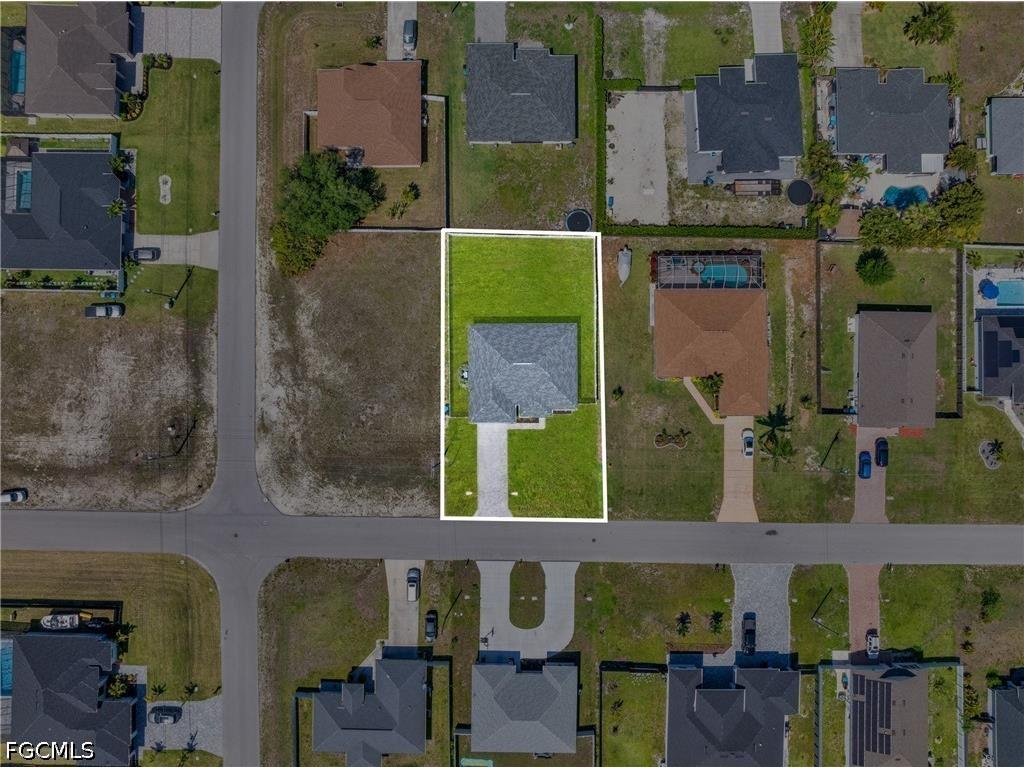 618 NE 2nd Place Cape Coral FL 33909 2026017400 image32