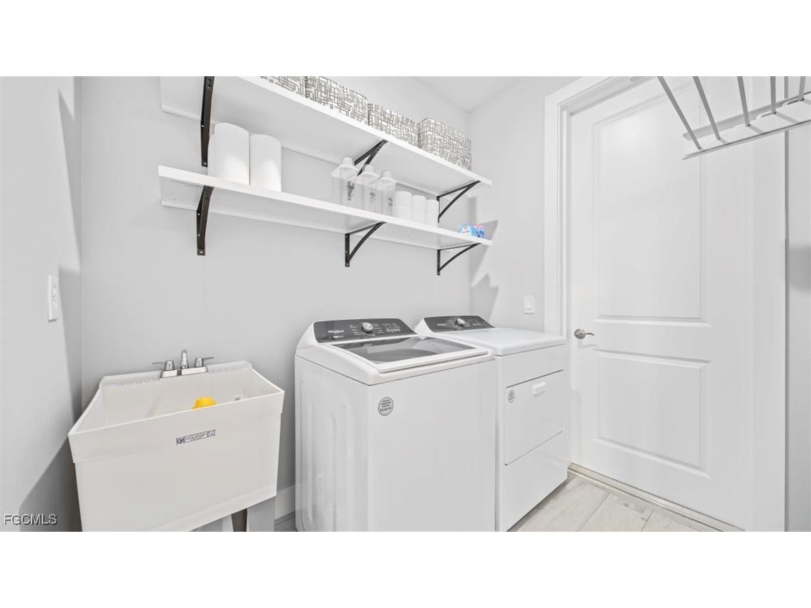 618 NW 7th Place Cape Coral FL 33993 2025023709 image26