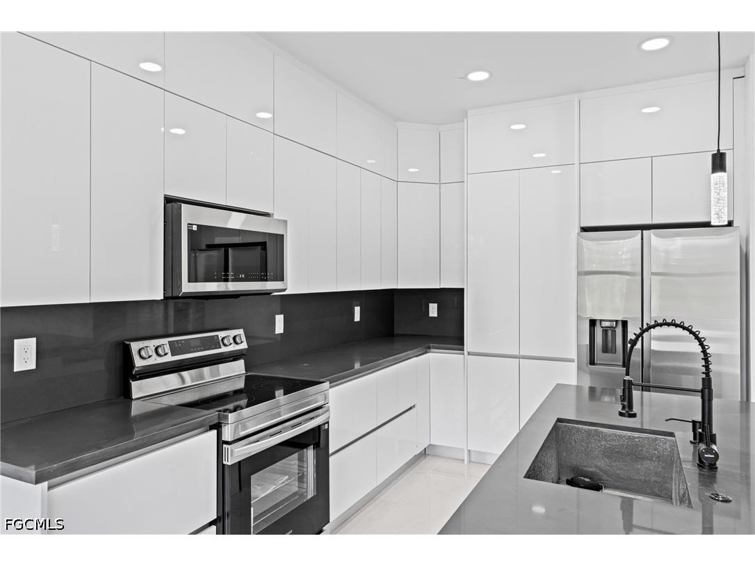 618 Raintree Street E Lehigh Acres FL 33974 2026016647 image10