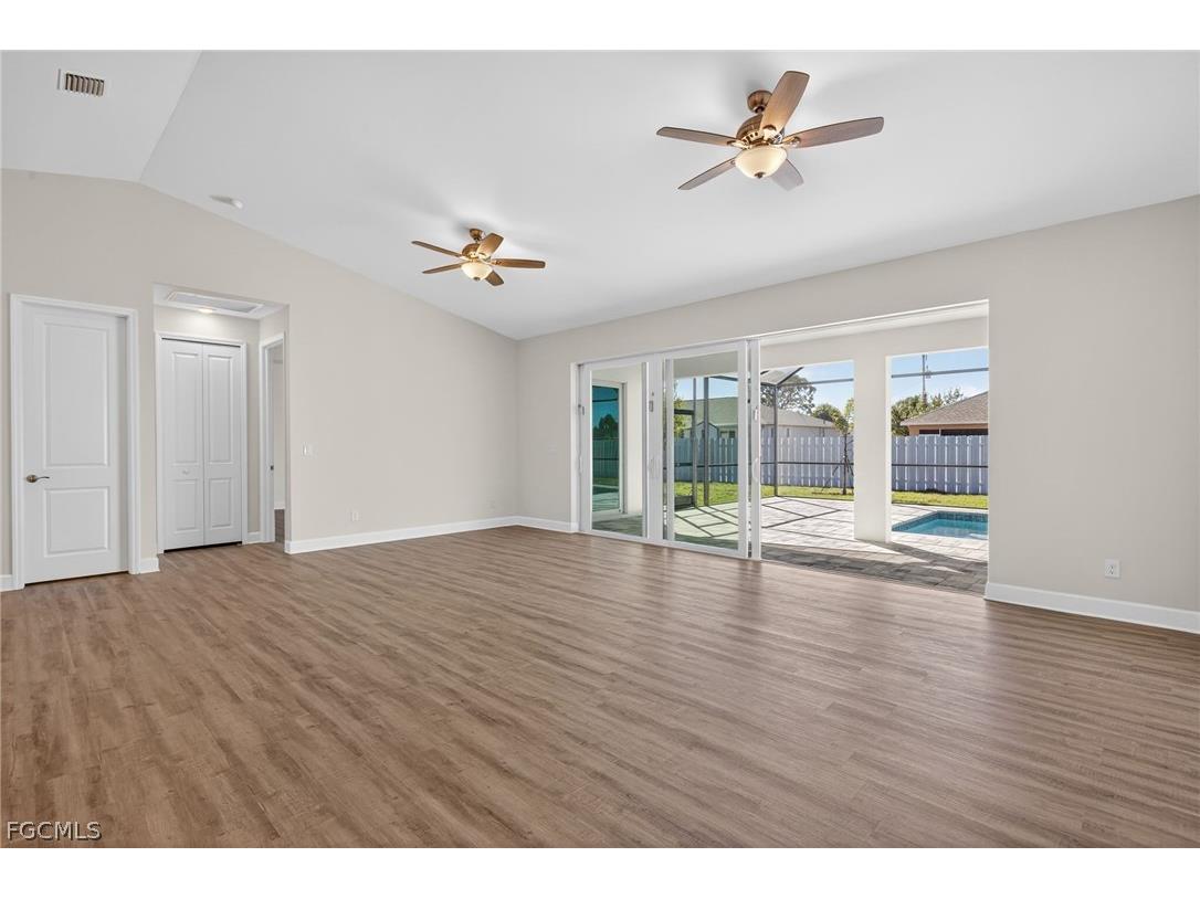 618 SW 30th Terrace Cape Coral FL 33914 2026009847 image6