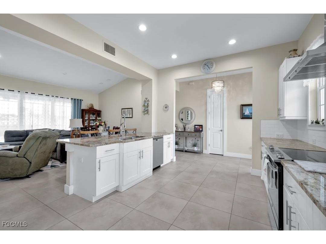 618 SW 31st Terrace Cape Coral FL 33914 2025026245 image11