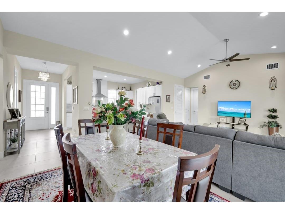 618 SW 31st Terrace Cape Coral FL 33914 2025026245 image13