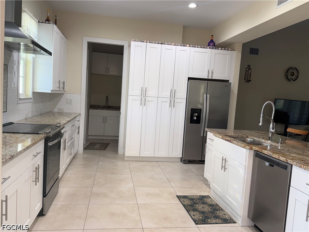 618 SW 31st Terrace Cape Coral FL 33914 2026018741 image3