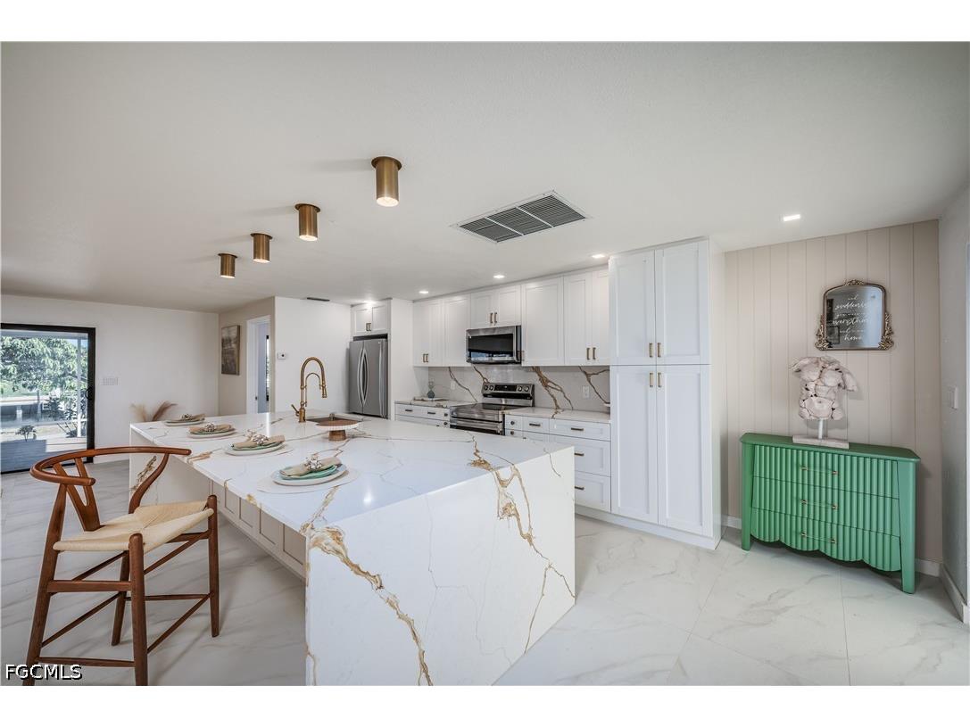 618 Santa Margerita Lane Punta Gorda FL 33950 2026014389 image5