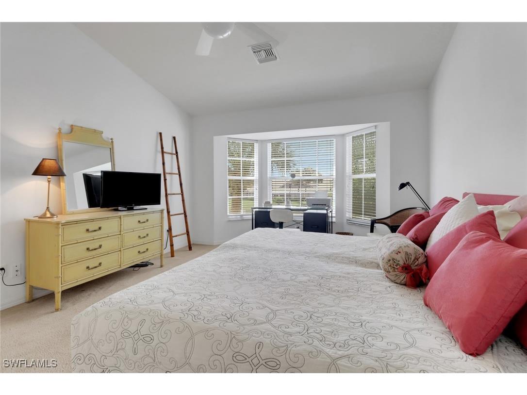 6180 Reserve Circle #203 Naples FL 34119 225068201 image11