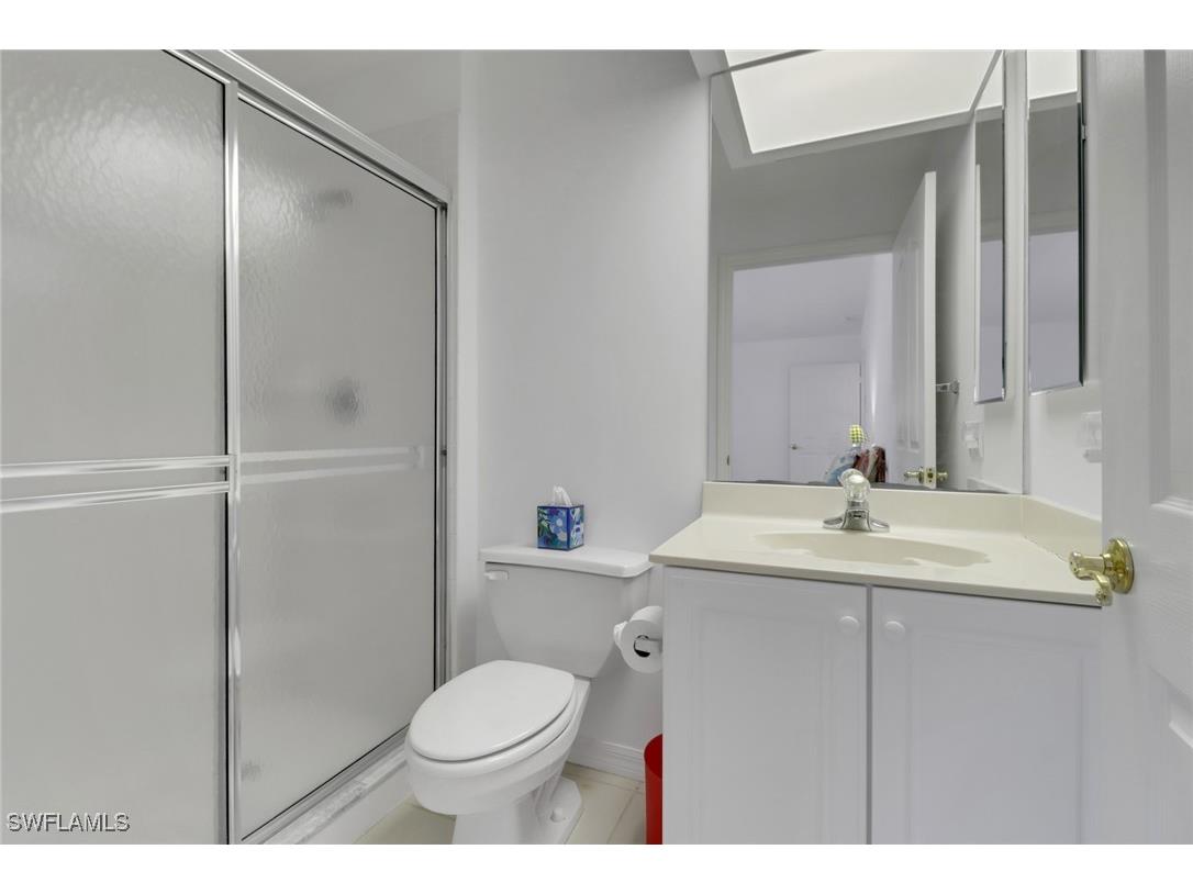 6180 Reserve Circle #203 Naples FL 34119 225068201 image17