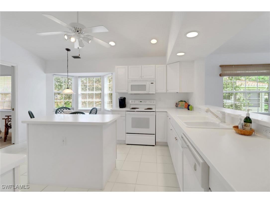 6180 Reserve Circle #203 Naples FL 34119 225068201 image5