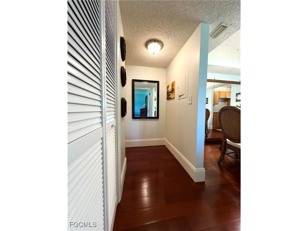 6184 Michelle Way #101 Fort Myers FL 33919 2025007957 image15