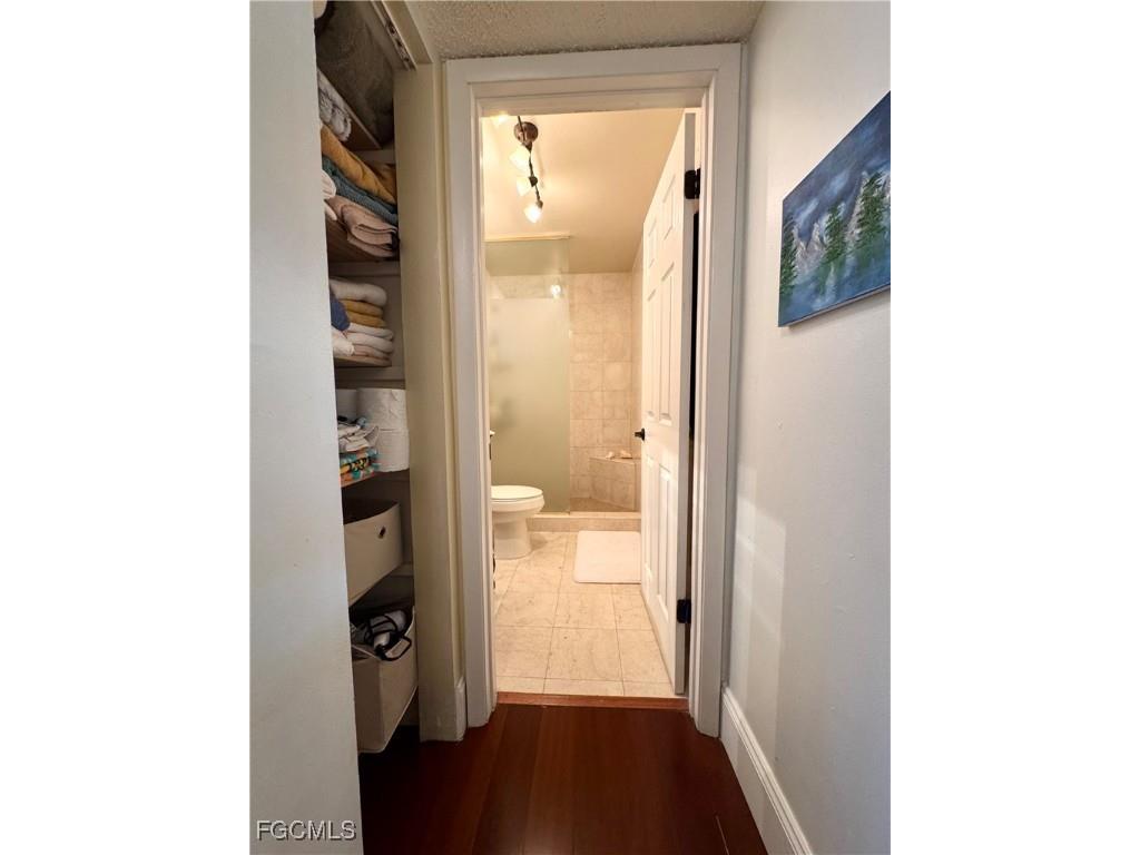 6184 Michelle Way #101 Fort Myers FL 33919 2025007957 image16