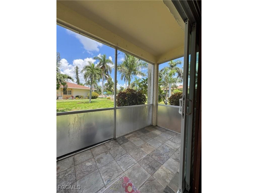 6184 Michelle Way #101 Fort Myers FL 33919 2025007957 image18