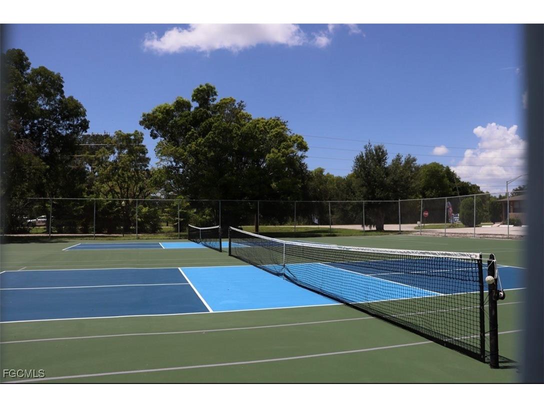 6184 Michelle Way #101 Fort Myers FL 33919 2025007957 image23