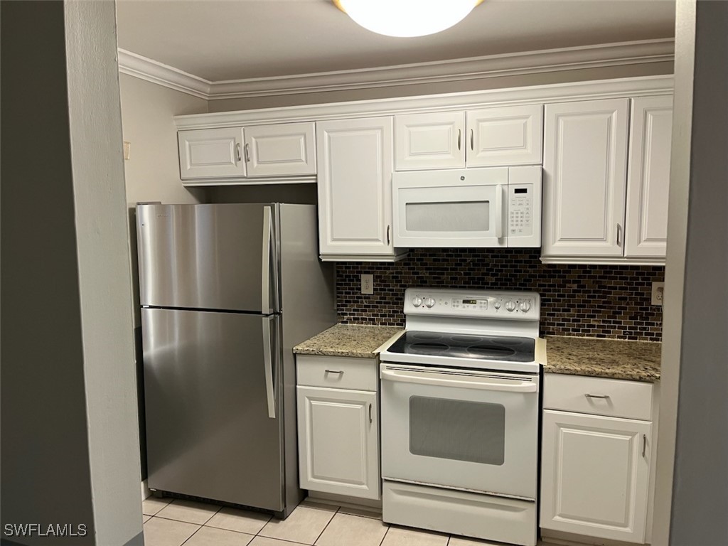 6184 Michelle Way #123 Fort Myers FL 33919 225048798 image3