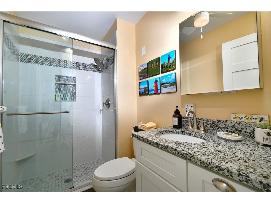 6184 Michelle Way #125 Fort Myers FL 33919 2025018180 image24