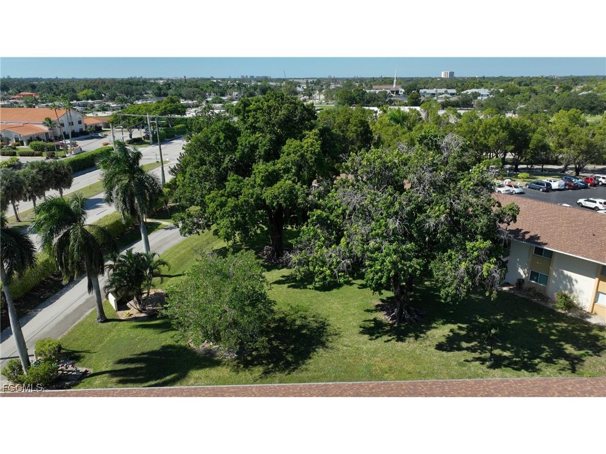 6184 Michelle Way #125 Fort Myers FL 33919 2025018180 image32