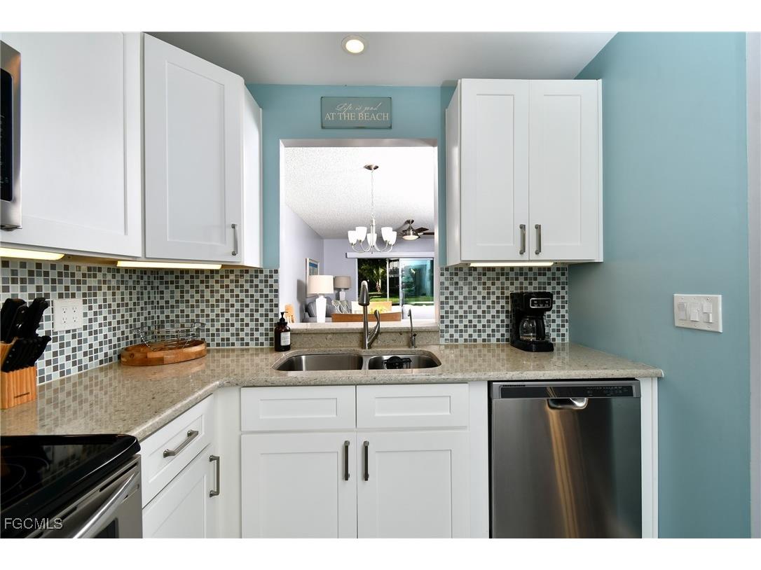 6184 Michelle Way #125 Fort Myers FL 33919 2025018180 image7