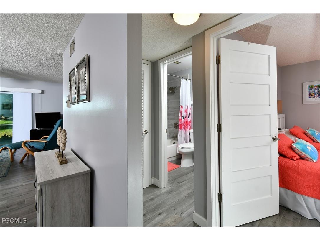 6184 Michelle Way #125 Fort Myers FL 33919 2025018180 image8