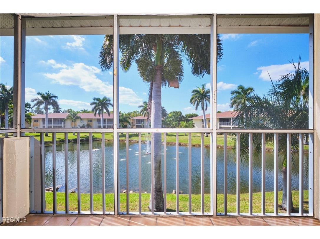 6184 Michelle Way #244 Fort Myers FL 33919 2025021527 image1