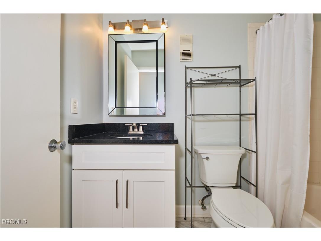 6184 Michelle Way #244 Fort Myers FL 33919 2025021527 image13