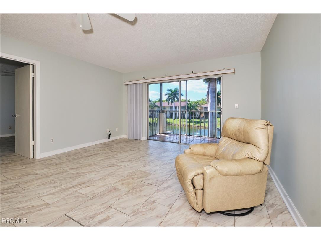 6184 Michelle Way #244 Fort Myers FL 33919 2025021527 image17