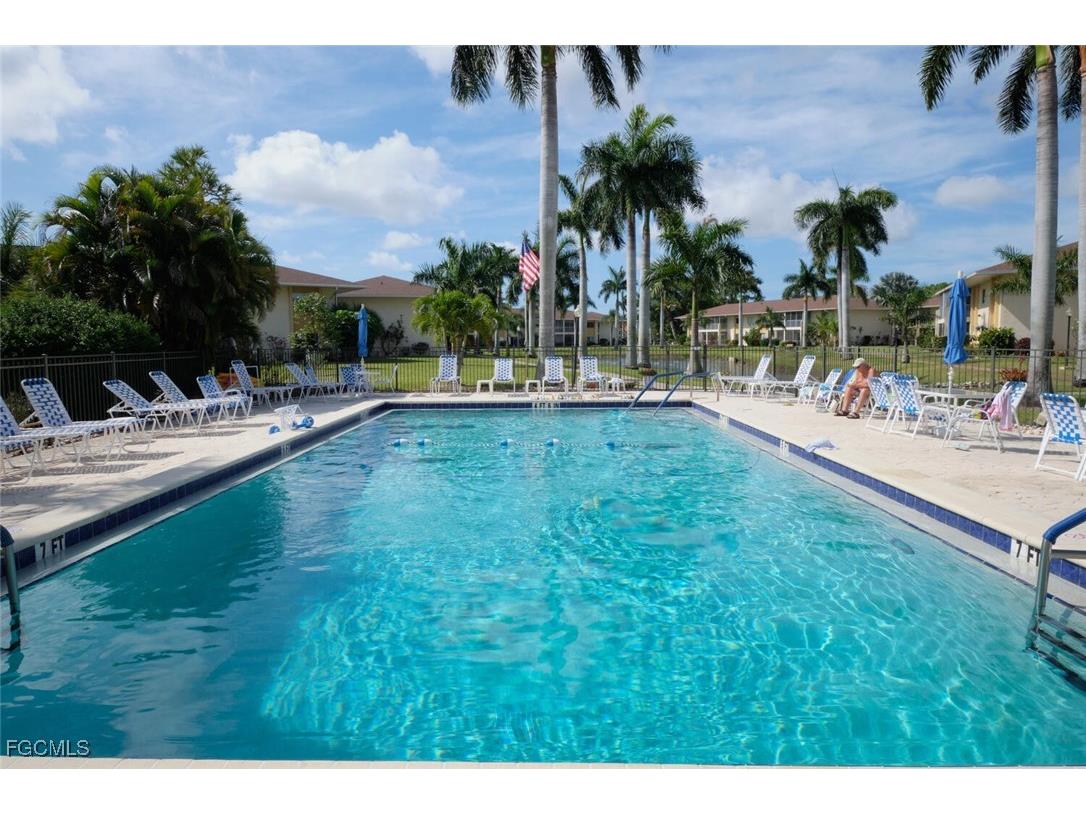 6184 Michelle Way #244 Fort Myers FL 33919 2025021527 image2