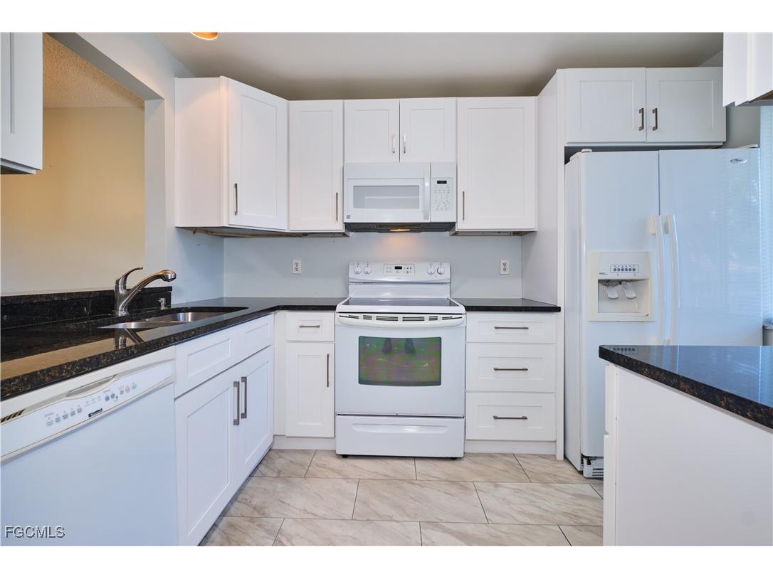 6184 Michelle Way #244 Fort Myers FL 33919 2025021527 image3